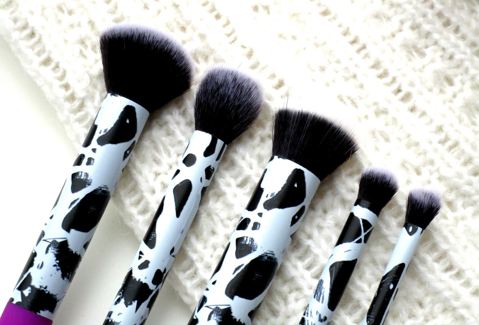 Your Picks Brush Set (Incl. 5 Brushes: Buffing, Contour, Stippling, Deluxe Crease, Base Shadow)