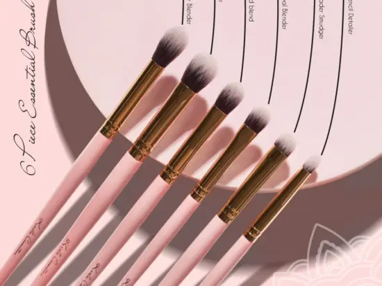 Bold Metal Essential Kit (Incl. 3 Brushed: Angled Powder Brush, Oval Shadow Brush, Tapered Brush)